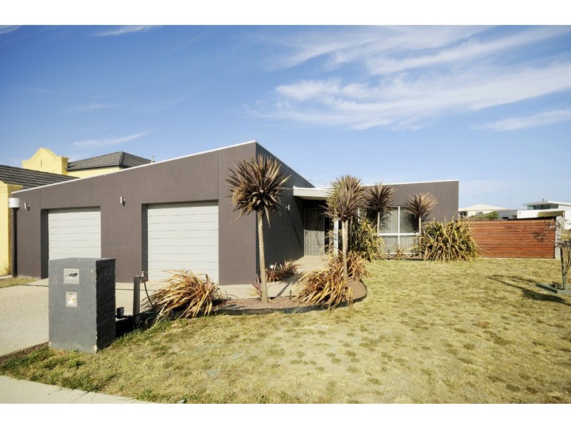 1 LORAMA STREET, Torquay VIC 3228