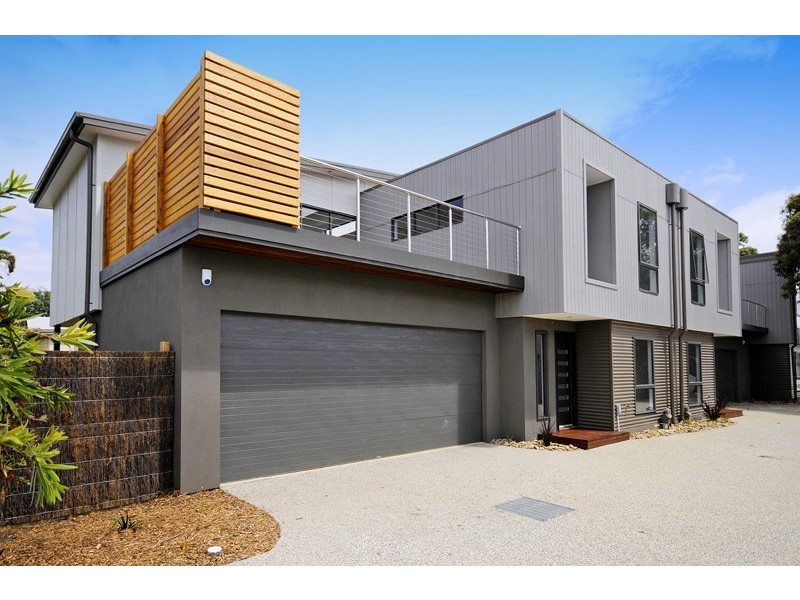 3/45 BOSTON ROAD, Torquay VIC 3228