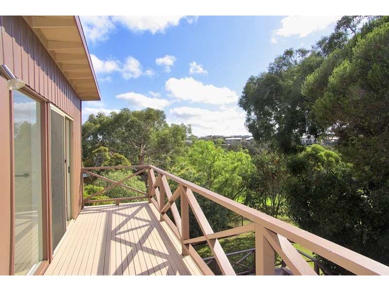 4 HAVEN COURT, Torquay VIC 3228