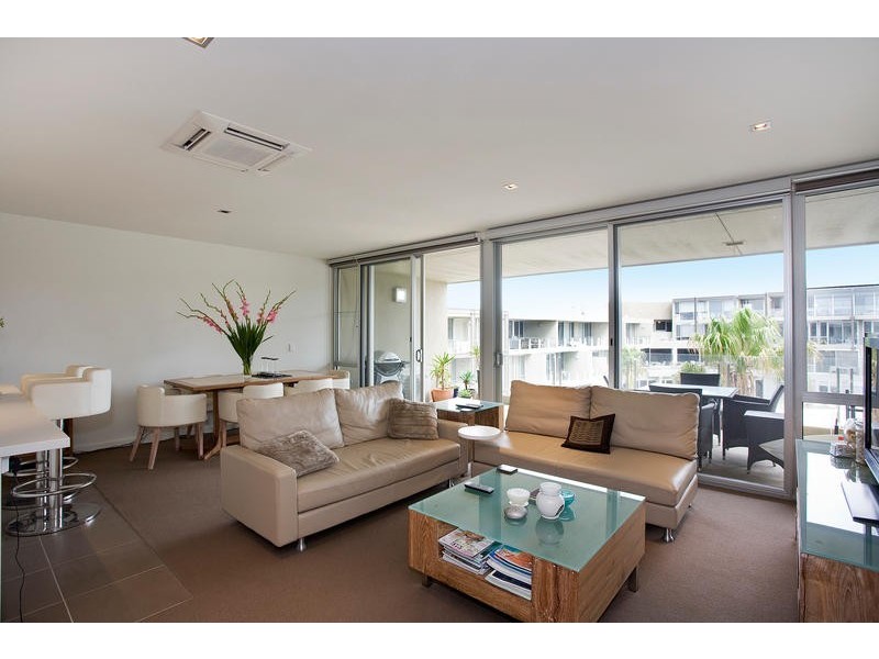 334/100 THE ESPLANADE, Torquay VIC 3228