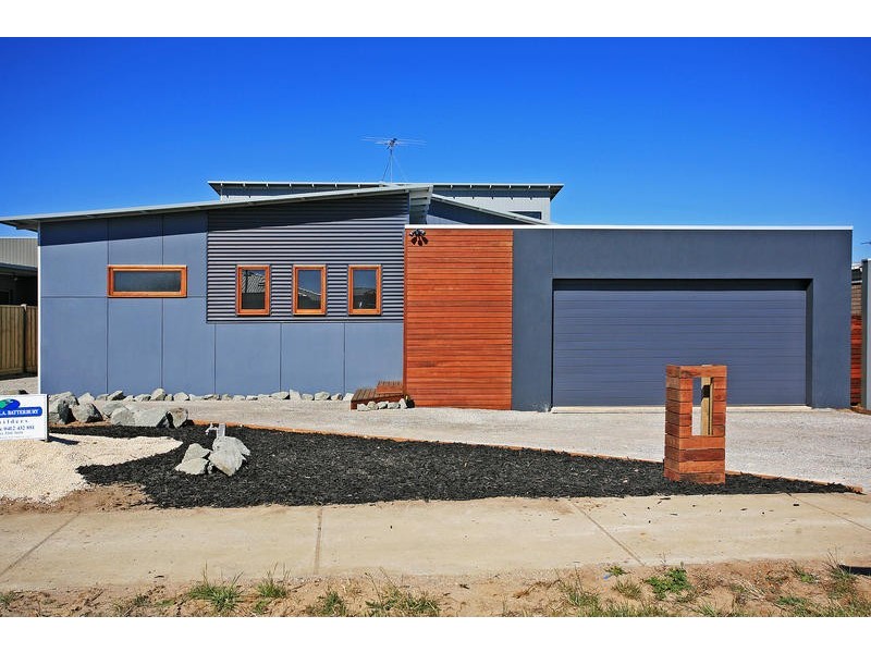 10 BEACHLEY LANE, Torquay VIC 3228