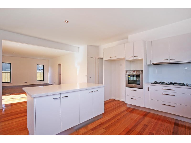 10 BEACHLEY LANE, Torquay VIC 3228