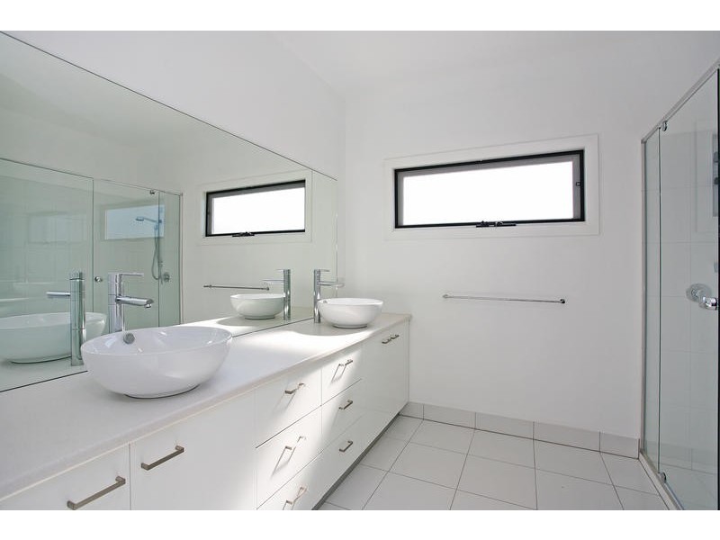 10 BEACHLEY LANE, Torquay VIC 3228