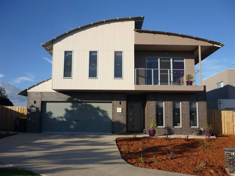 8 WHISTLER CLOSE, Torquay VIC 3228