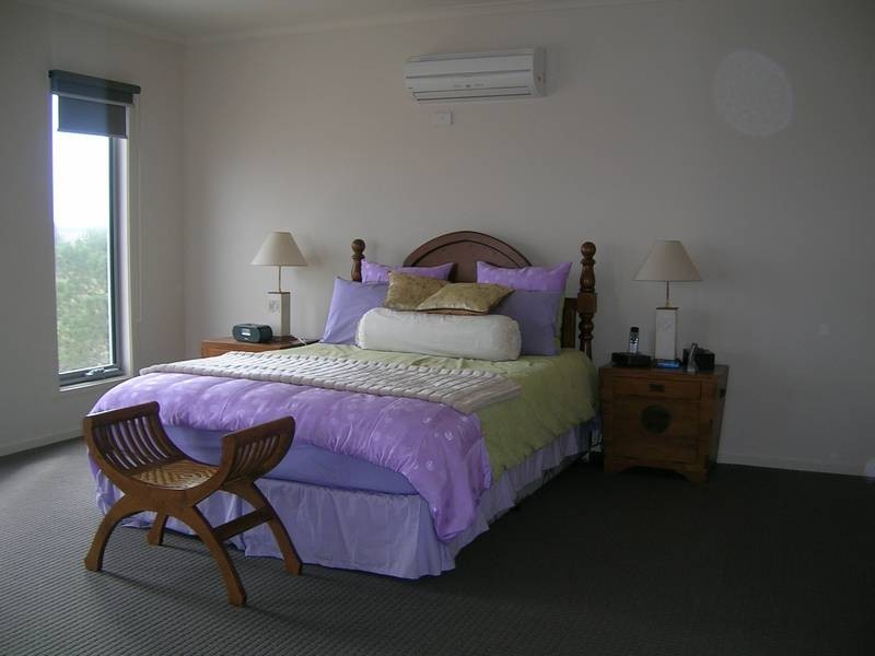 8 WHISTLER CLOSE, Torquay VIC 3228