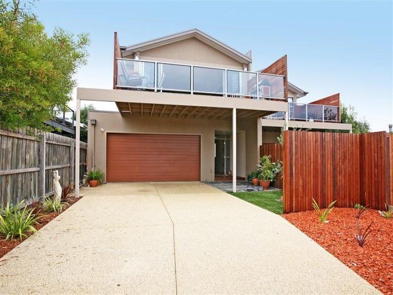 17 MIRANDA CLOSE, Torquay VIC 3228