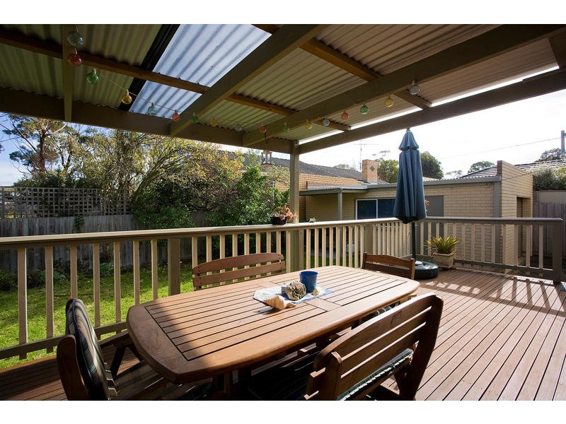 2/45 FISCHER STREET, Torquay VIC 3228