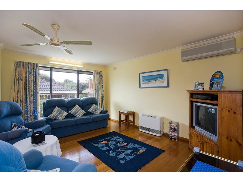 2/45 FISCHER STREET, Torquay VIC 3228