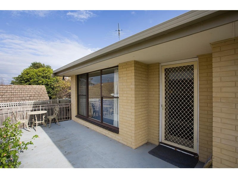 2/45 FISCHER STREET, Torquay VIC 3228