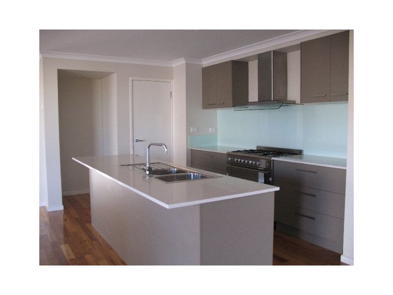 20 GRENACHE DRIVE, Waurn Ponds VIC 3216