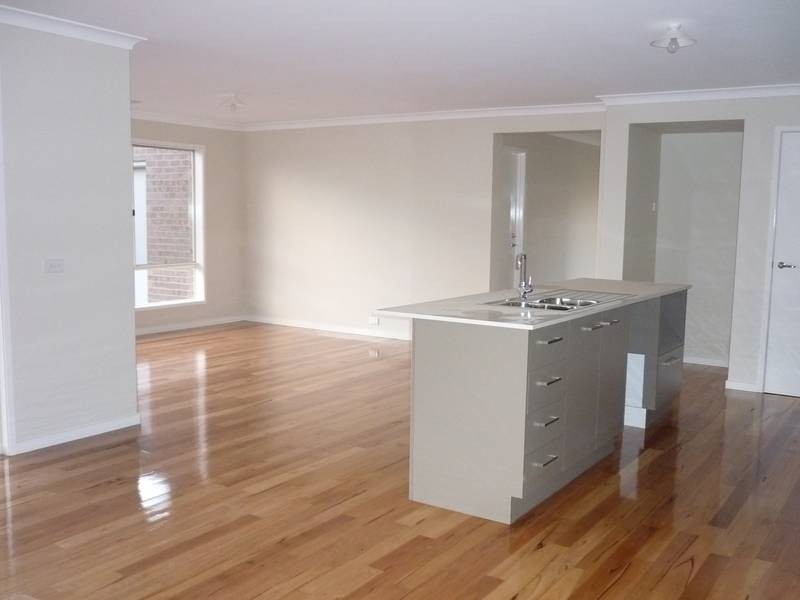 20 GRENACHE DRIVE, Waurn Ponds VIC 3216