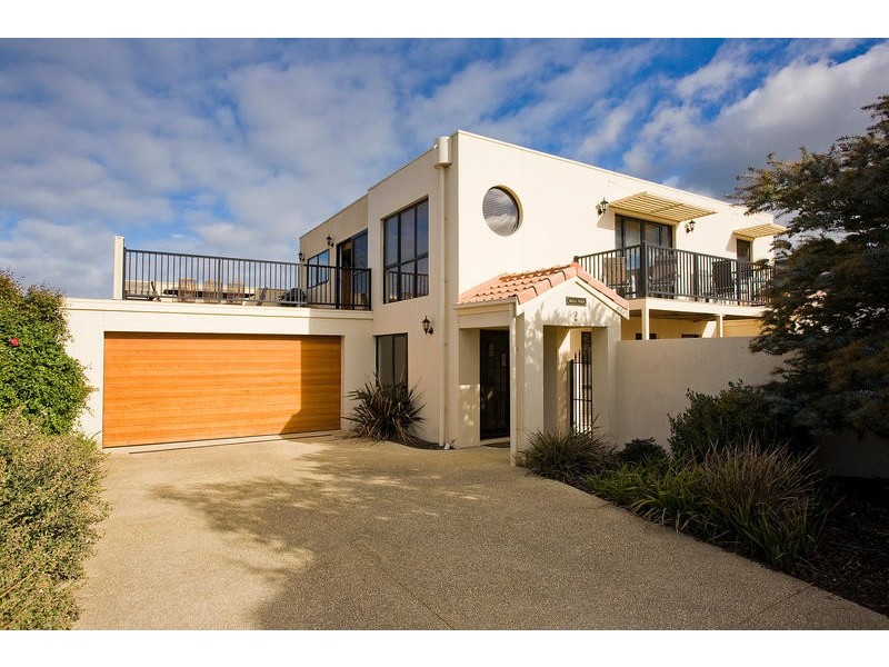 2/3 KOOMEELA DRIVE, Torquay VIC 3228