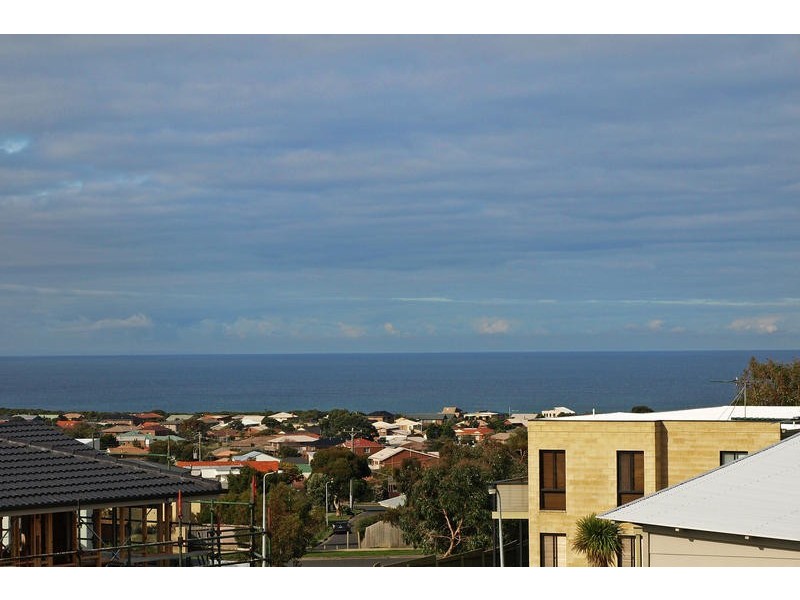 5 CONSIDE CRESCENT, Torquay VIC 3228