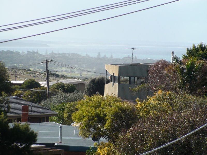 8 CAPRI COURT, Jan Juc VIC 3228