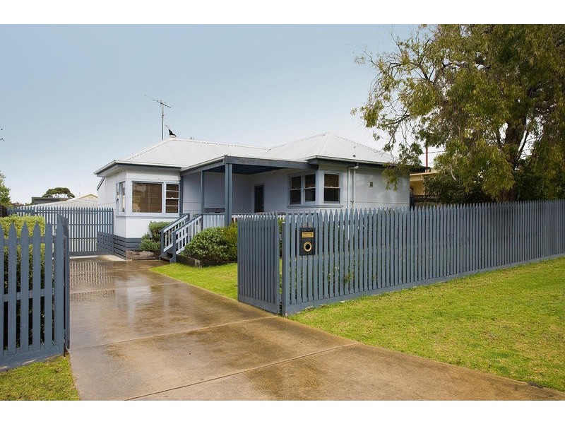 29 CENTRAL AVENUE, Torquay VIC 3228