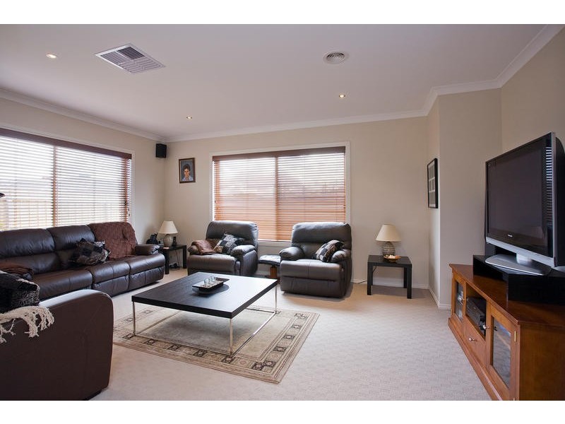 13 LORAMA STREET, Torquay VIC 3228