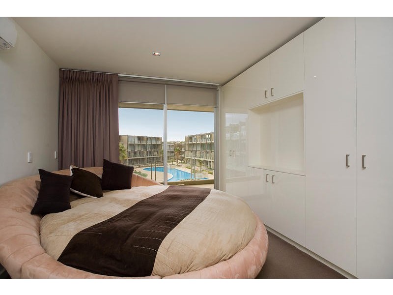 324/100 THE ESPLANADE, Torquay VIC 3228