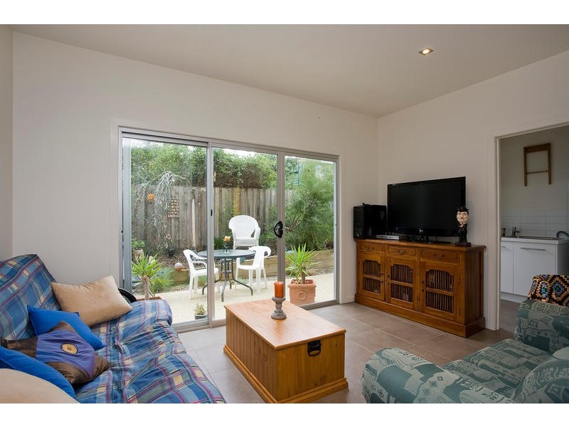 2/32 ANDERSON STREET, Torquay VIC 3228
