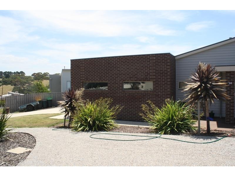 14 Warrin St, Torquay VIC 3228