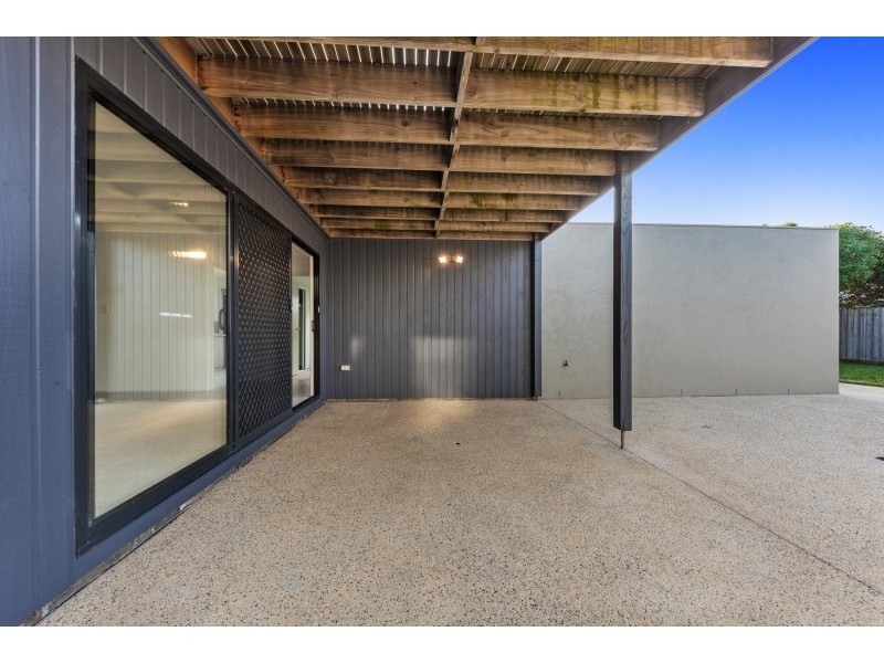 34 Loch Lomond Crescent, Torquay VIC 3228