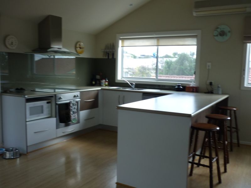 9 SEABIRD COURT, Torquay VIC 3228