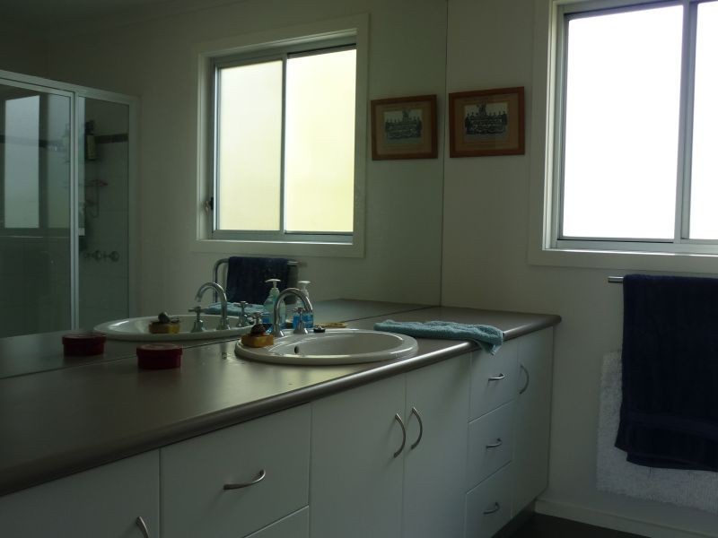 9 SEABIRD COURT, Torquay VIC 3228