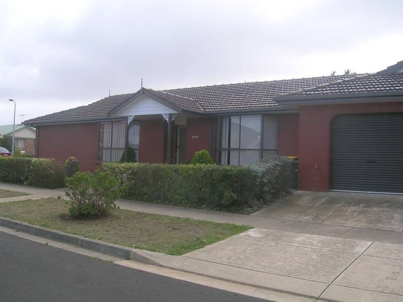 10 ELANORA COURT, Torquay VIC 3228
