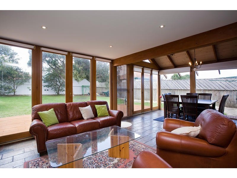 28 PRICE STREET, Torquay VIC 3228