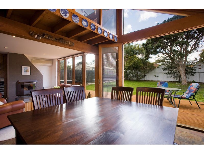 28 PRICE STREET, Torquay VIC 3228