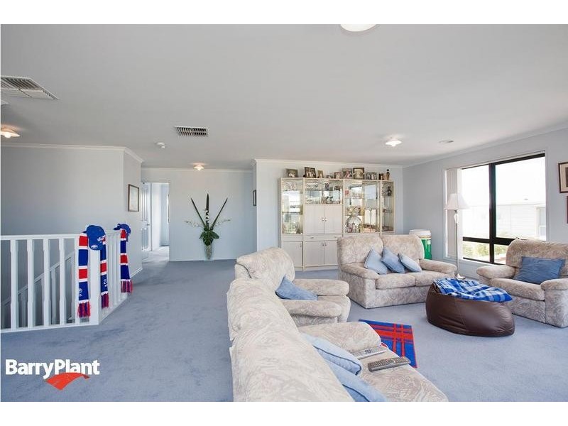 15 LUNE COURT, Torquay VIC 3228