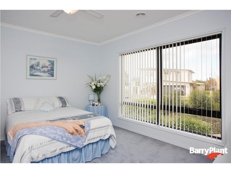 15 LUNE COURT, Torquay VIC 3228