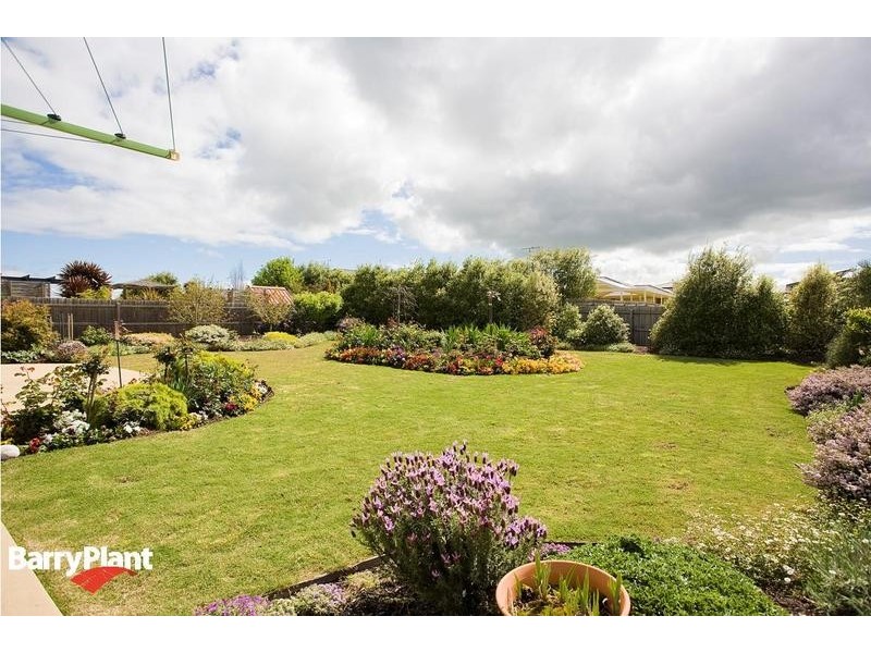 15 LUNE COURT, Torquay VIC 3228