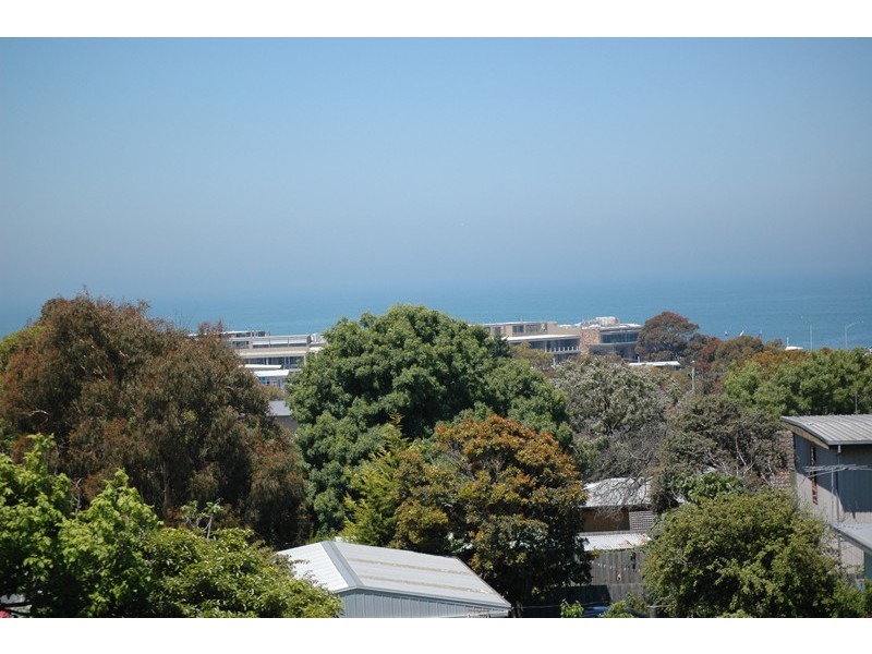 70 Fischer Street, Torquay VIC 3228