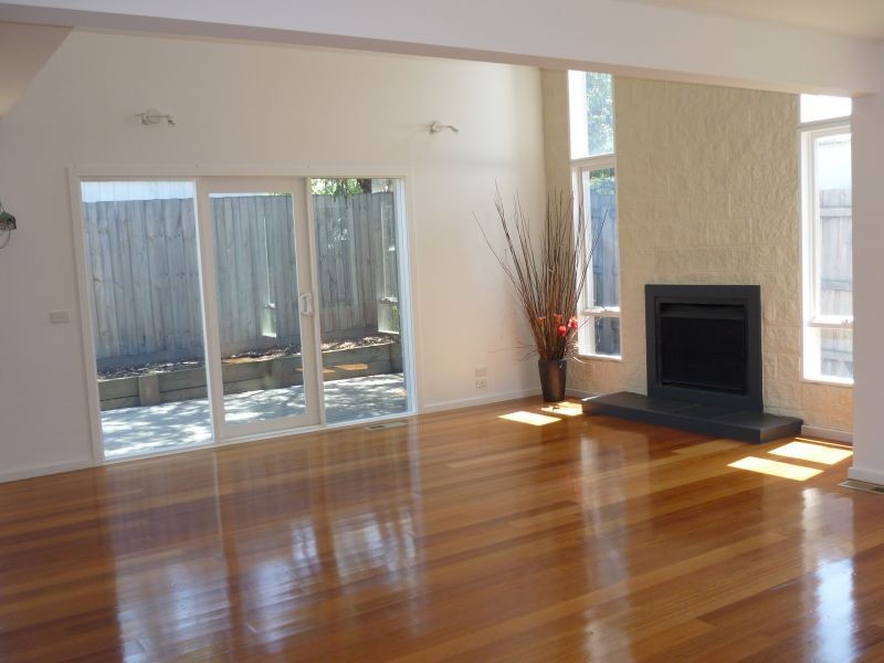 2/53 FISCHER STREET, Torquay VIC 3228