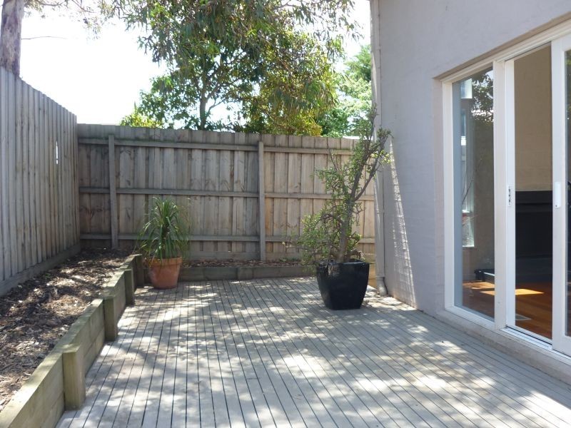 2/53 FISCHER STREET, Torquay VIC 3228