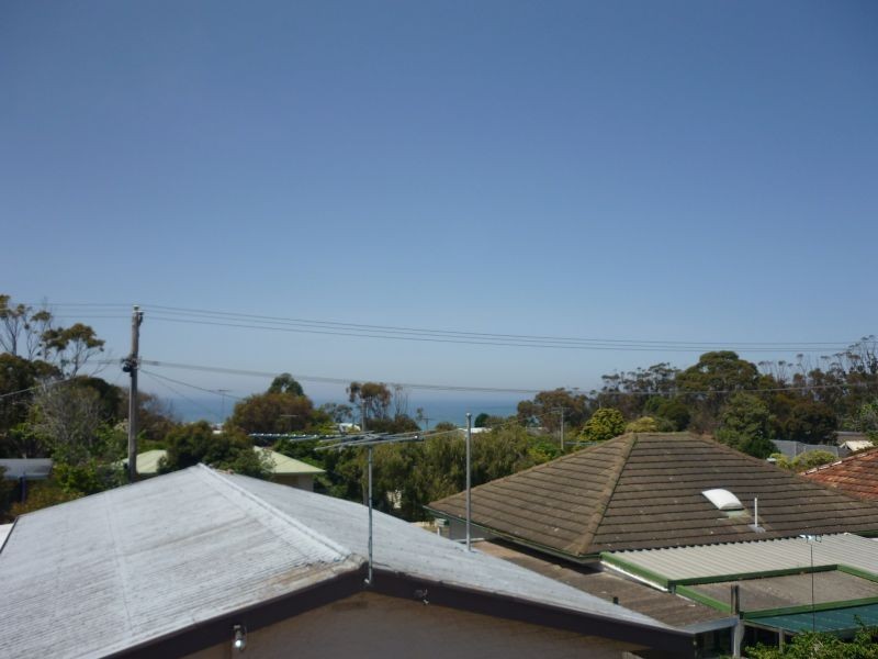 2/53 FISCHER STREET, Torquay VIC 3228