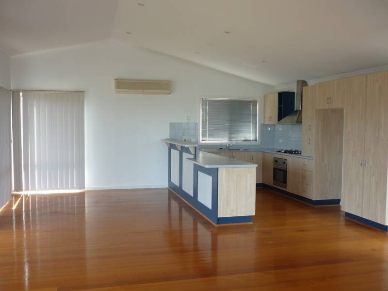 27 HIGHLANDER STREET, Torquay VIC 3228