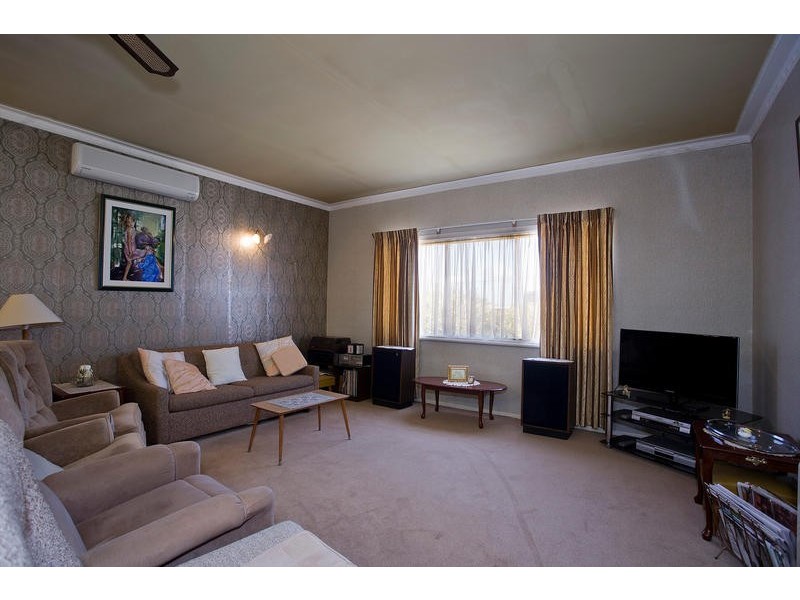 8 RUDD AVENUE, Torquay VIC 3228