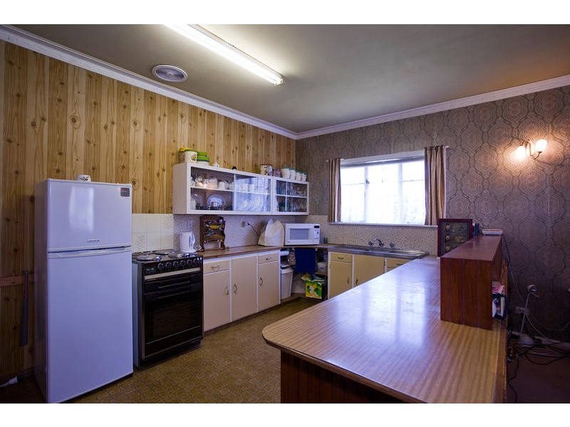 8 RUDD AVENUE, Torquay VIC 3228