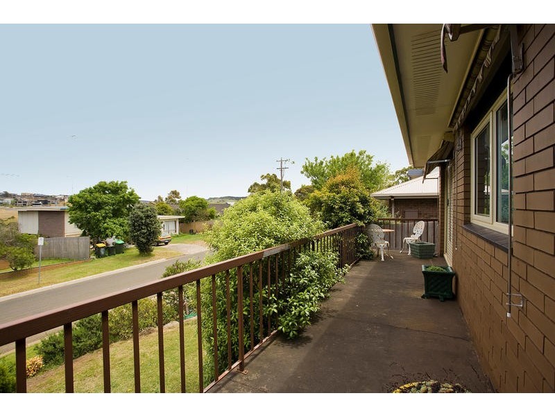 12 ROCKLEA DRIVE, Torquay VIC 3228