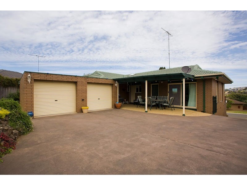 12 ROCKLEA DRIVE, Torquay VIC 3228