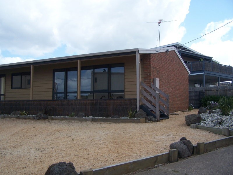3 FOAM CRT, Torquay VIC 3228