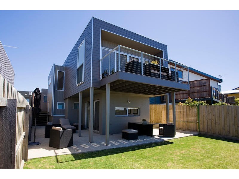 12b EMPIRE COURT, Torquay VIC 3228