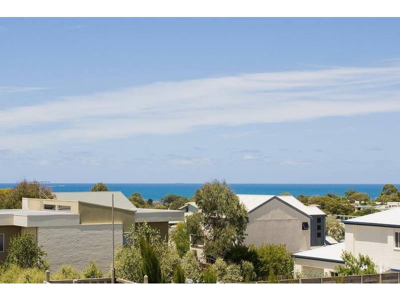 12b EMPIRE COURT, Torquay VIC 3228