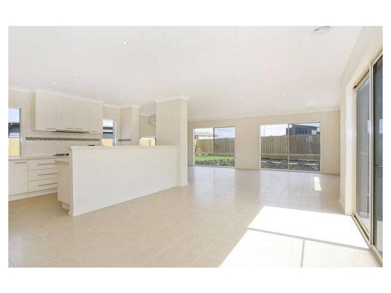 2 ST ANNES DRIVE, Torquay VIC 3228