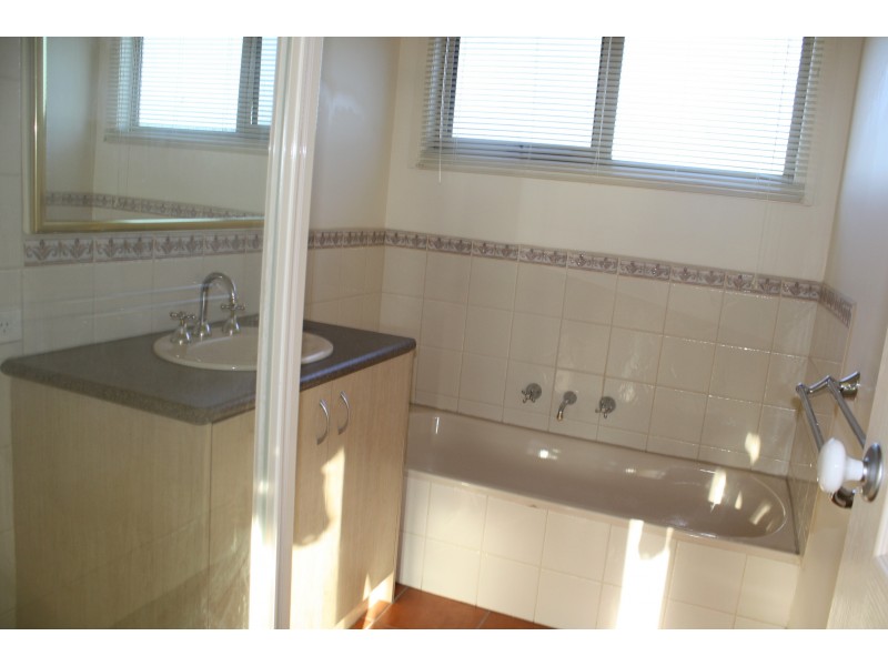 29 Norfolk Boulevard, Torquay VIC 3228