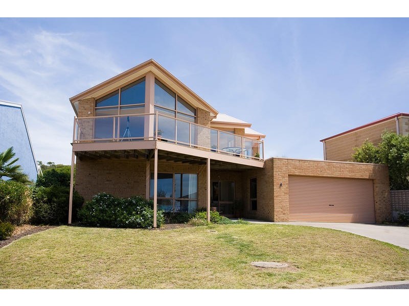4 THE MEWS, Torquay VIC 3228