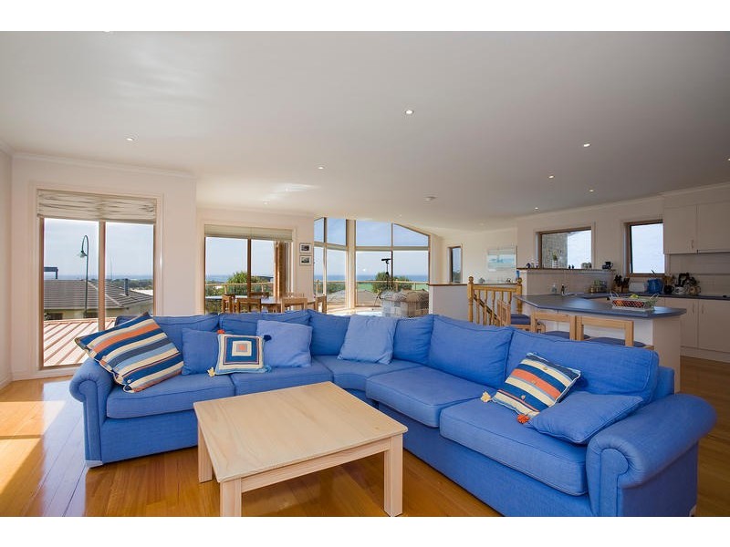 4 THE MEWS, Torquay VIC 3228