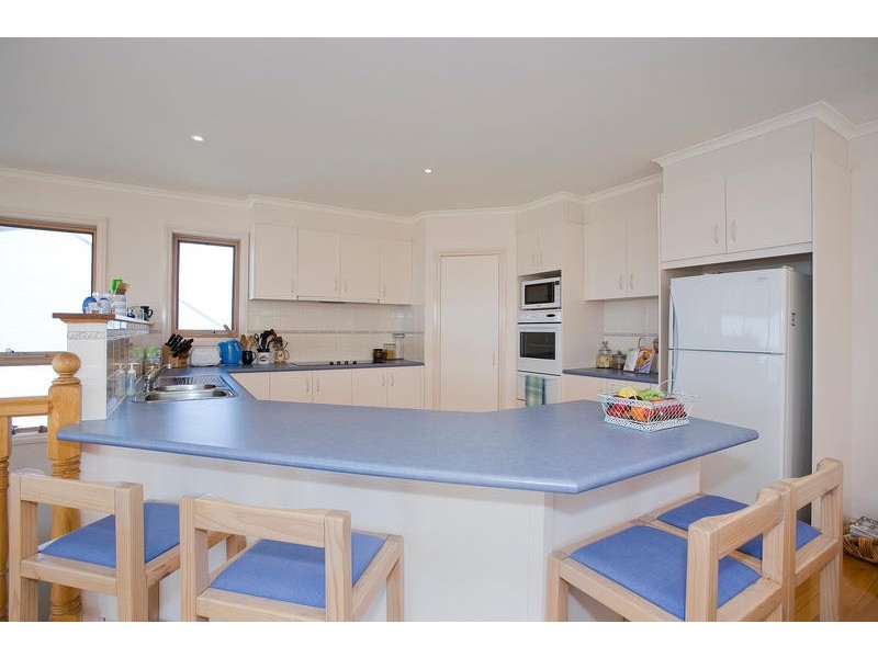 4 THE MEWS, Torquay VIC 3228