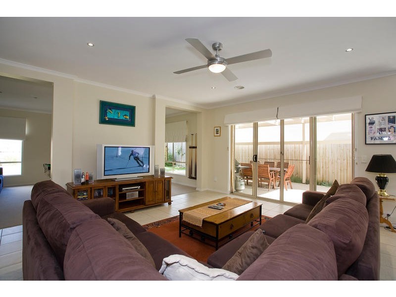 7 TEMPEST STREET, Torquay VIC 3228